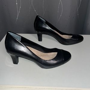 Giani Bernini | Riyla Cap Toe Classic Pumps